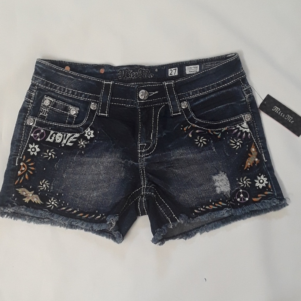 love peace and flowers miss me shorts